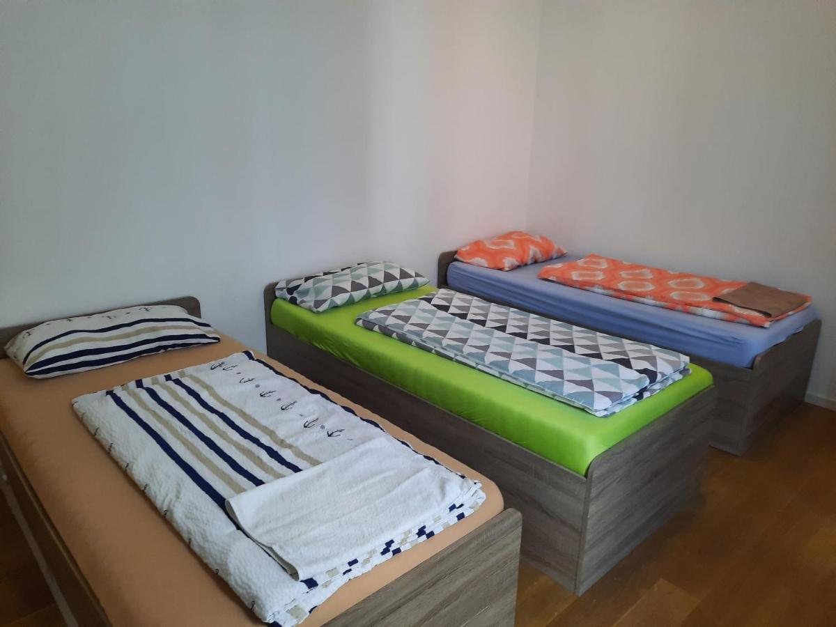 Apartamento - High-Quality In The Heart Of Stuttgart 3 Habitación foto
